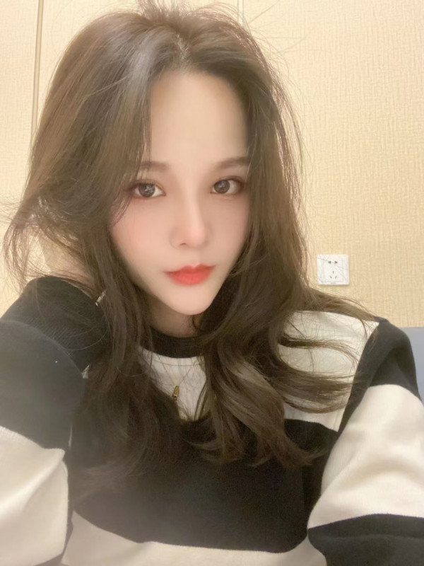 江北华贸小美女