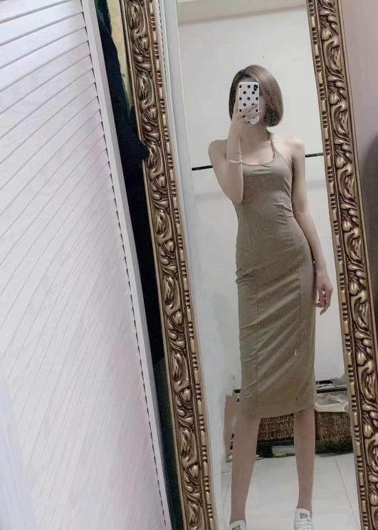 北园大街附近的小姐姐