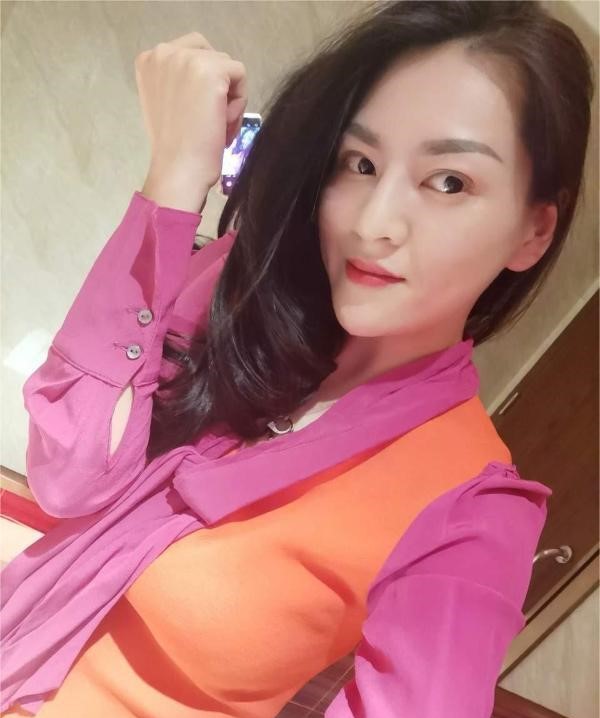 性感大波御姐灵儿