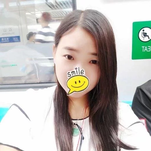 青岛兼职白嫩小妹长得很白下面很粉