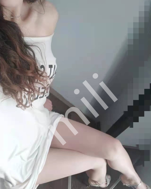西门长腿御姐