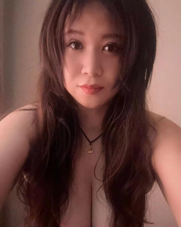 津南微胖水多熟妇