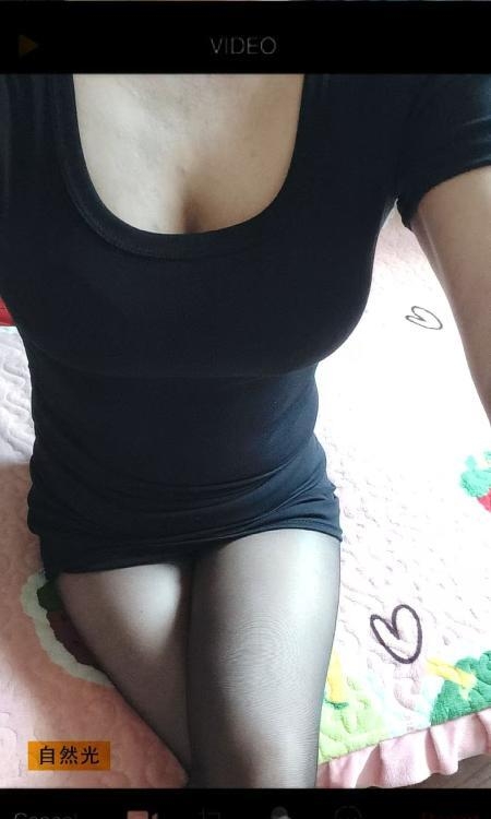 天津黑丝小骚逼