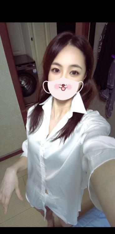 青岛万种风情小姐姐