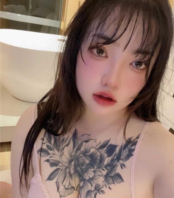 究极骚女