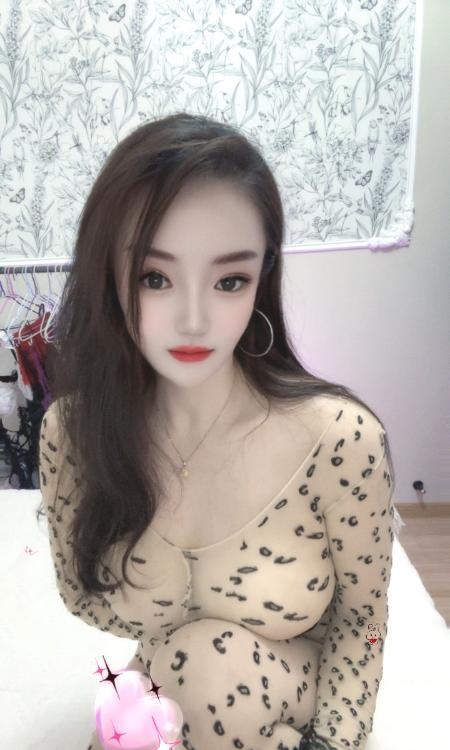 吞金三通女王