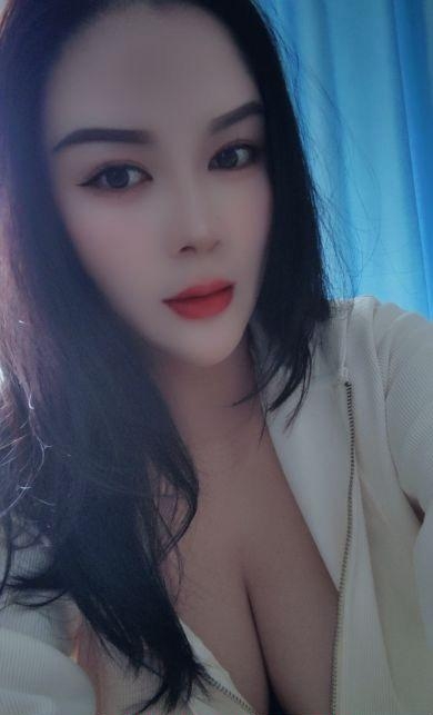 天然大胸美少妇陈琳