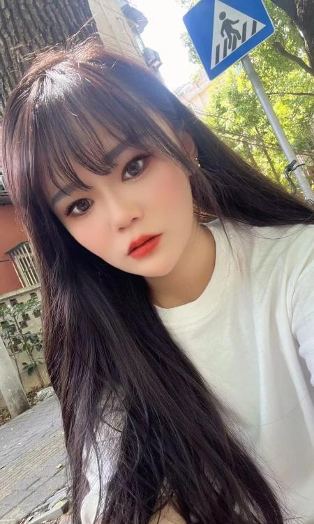 武侯年轻粉嫩小师妹