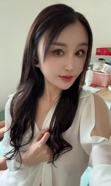 东站可调教佳怡