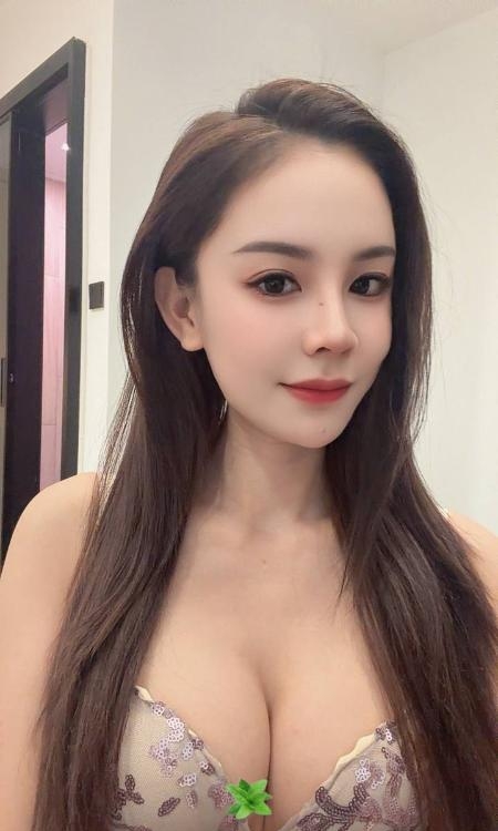 市南苗条身姿雯雯