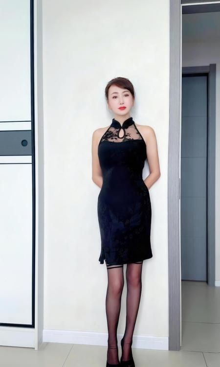 萧山美腿御姐媚娘