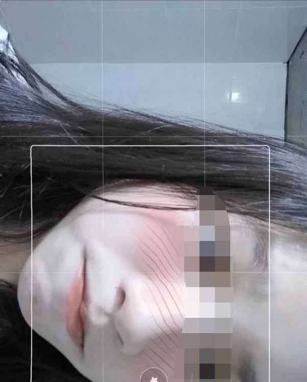 年轻会玩小姐姐