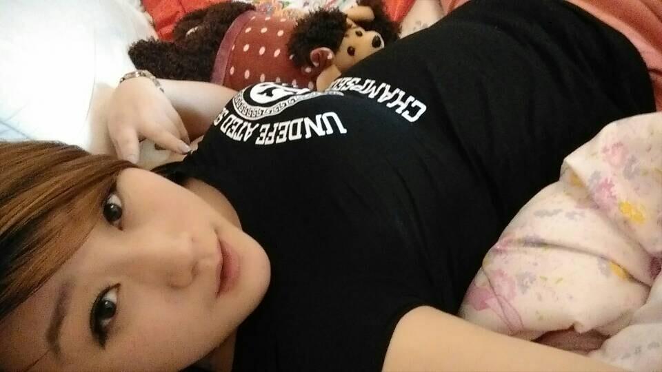 微信附近搜到的美女一枚，共享