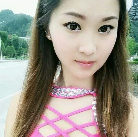 验证22岁兼职女有详细的地址和电话