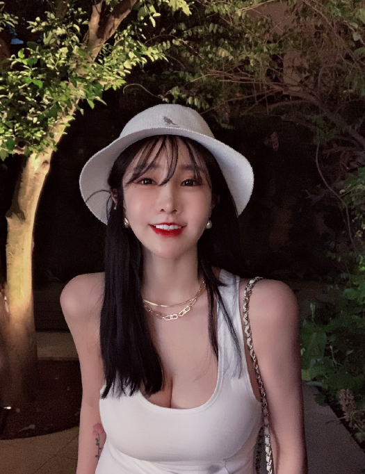 老狼推荐的妹子------晴儿，全程态度好到爆，玩的比较尽兴