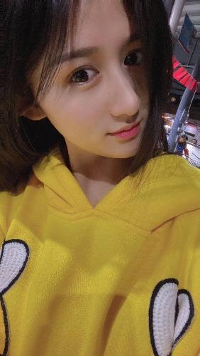 [杭州]2020年6月26日01后娇小美女