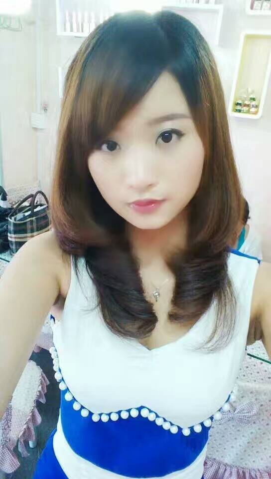 郑州市区一位不错的妹子，值得分享