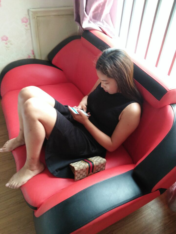 【二七区】约会LF小琴，骚得不要不要的【严重虚假】