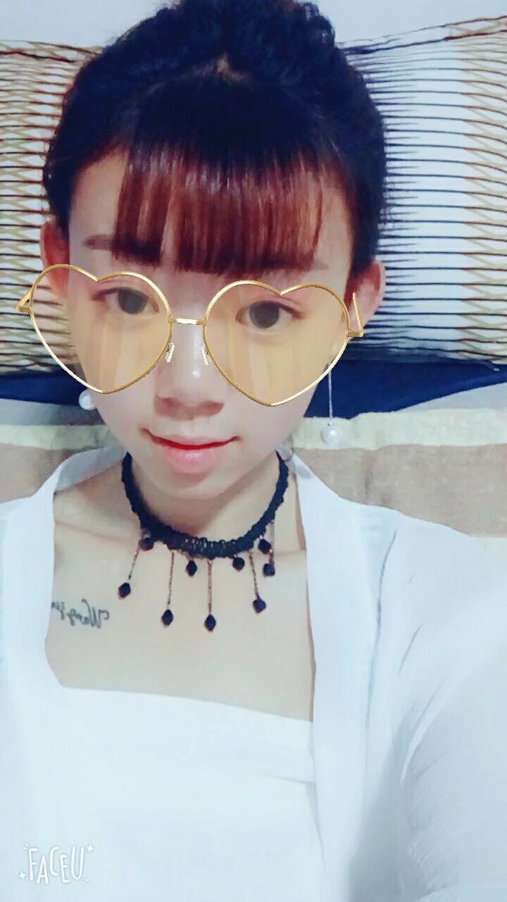 [山西大同市]棚户区干化妆的小妹妹