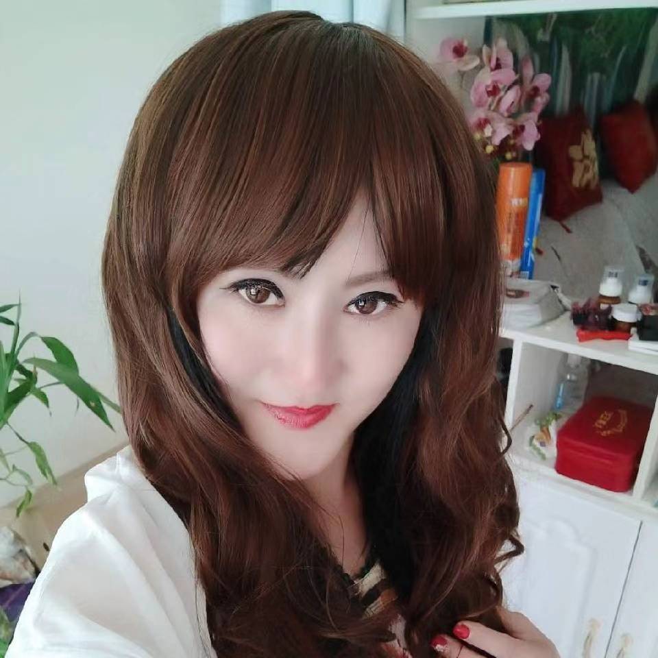 [内蒙古]2020年12月23日红山区小妇女