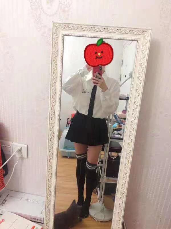 【济南】2020年12月24日济南槐荫区苗条妹子，制服丝袜