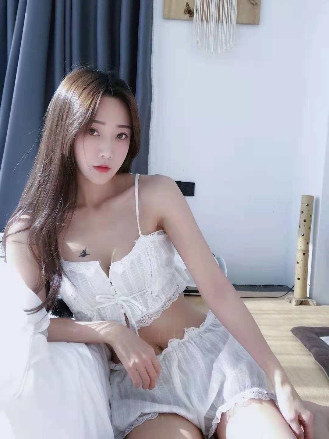 [海南三亚]2021年3月5日三亚小妹，听说刚过来的