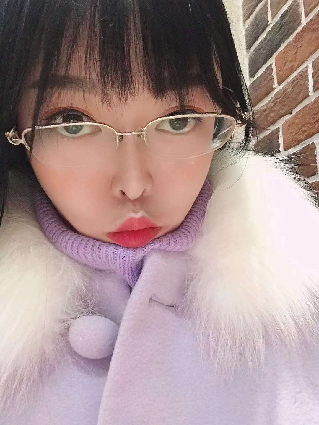 [成都]2021年4月11日成都妹子，骚气逼人