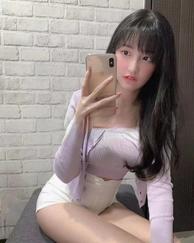锦江区米乐：S型美女，三点粉，服务齐全忒带劲