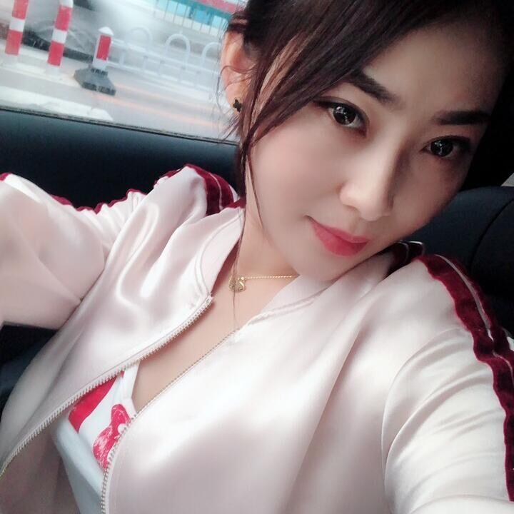 [郑州]2021年5月9日郑州中原区的妹子