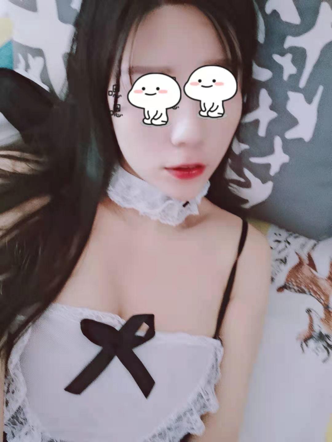 [河南南阳]2021年5月21日南阳新市政府那边的妹子，颜值还很可以，狼友可以体验