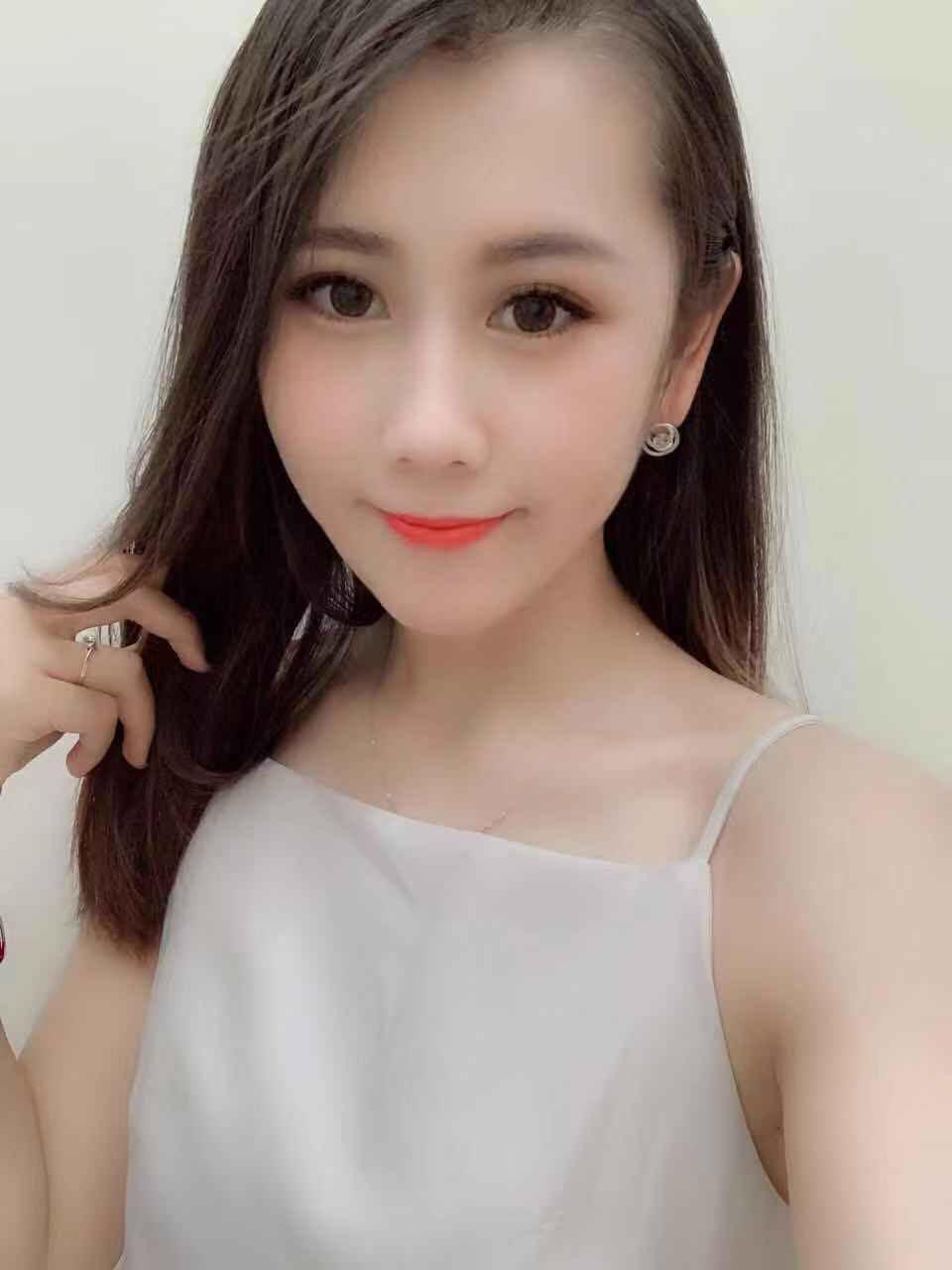 成华区兮欢：个高腿长，白净清纯，服务给力