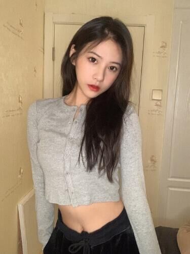 金牛区小嫣：人如其名：高挑身材，白皙皮肤，身材火爆服务绝