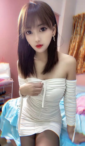 【东莞】新来兼职小妹汁多嫩鲍配合好可上门