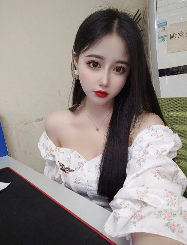 【天河】新来的兼职小妹，肤白貌美，身材一流，粉嫩鲍鱼玩得开，敏感体质水多亦高潮