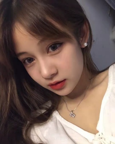 00年清纯小妹兼职外出
