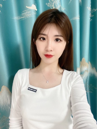 罗湖区美然：筷子腿，好身材，天然美年小还粉嫩