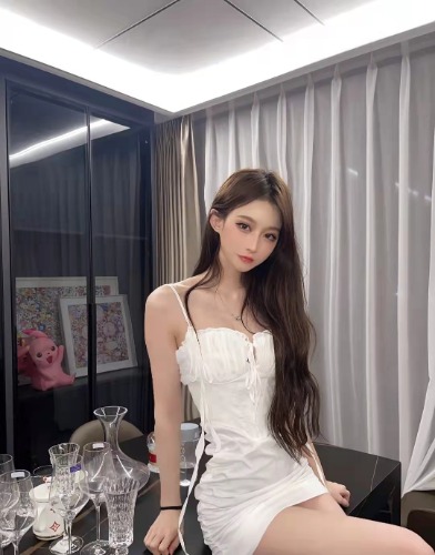 【聊城】东昌府区妹妹性格温柔皮肤白皙主动风骚技术一流汁多嫩鲍，配合百分百