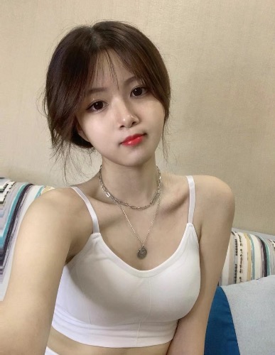 【成都】性感水嫩的兼职年轻妹妹,配合好上下粉嫩后入大叫
