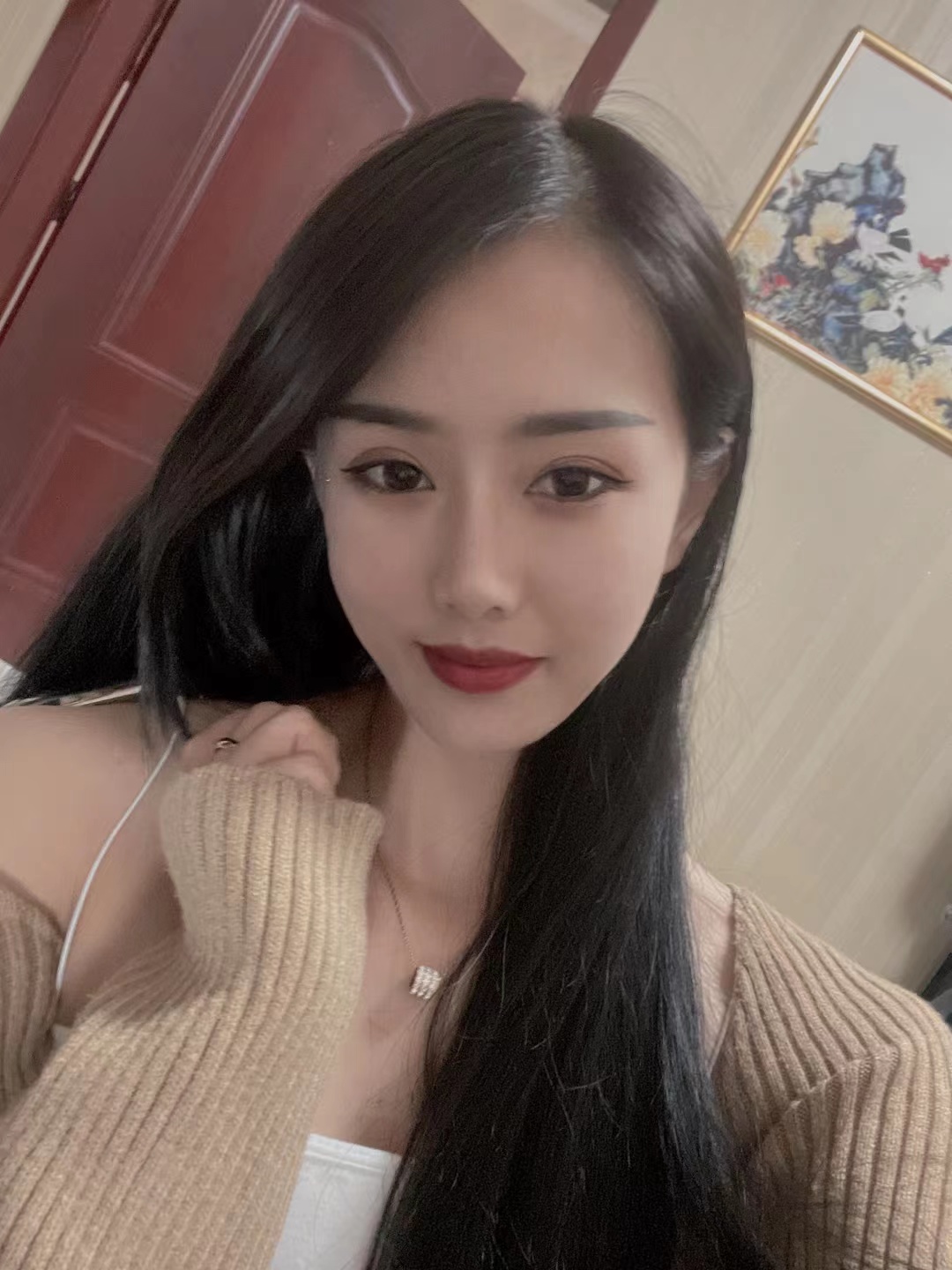 独居小萝莉，强势占有~羞涩kiss淫荡69，全方位蹂躏