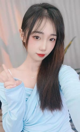 【青岛】性感水嫩的年轻妹妹,配合好上下粉嫩深喉无敌后入大叫，可外出