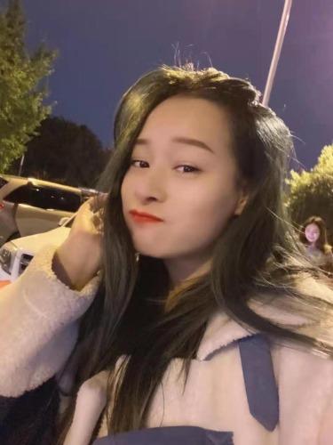 屁股大胸大，啪啪也很舒服，而且是约艹约骚。