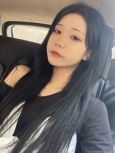 04年欠贷款寒假兼职学生妹水多活好粉嫩小鲍鱼可上门外出