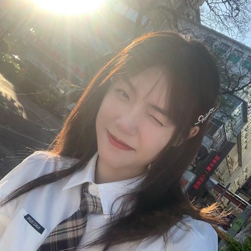 19岁兼职萝莉粉鲍鱼水多