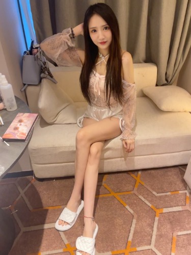 【李沧】新开发颜值超正的妙龄美人，温柔如女友会侍候人，骚起来真是受不了