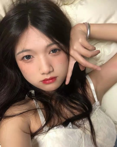 济南妹妹性格温柔皮肤白皙主动风骚技术一流，深喉无敌