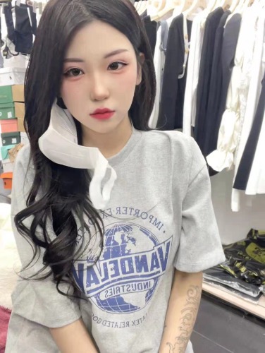 分享一个00后妹子，啥都好，就是有点贵