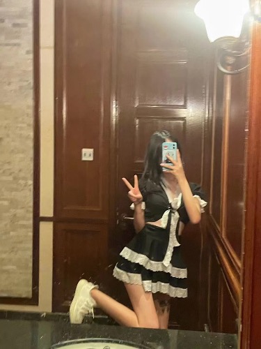 【郑州】兼职小美女这种感觉像初恋第一次，皮肤光滑细腻，粉嫩小鲍