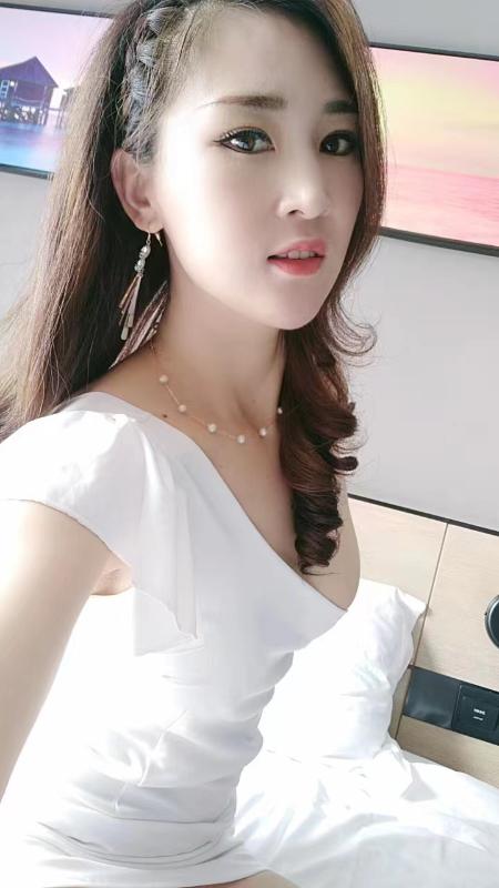 保定客运站软妹子