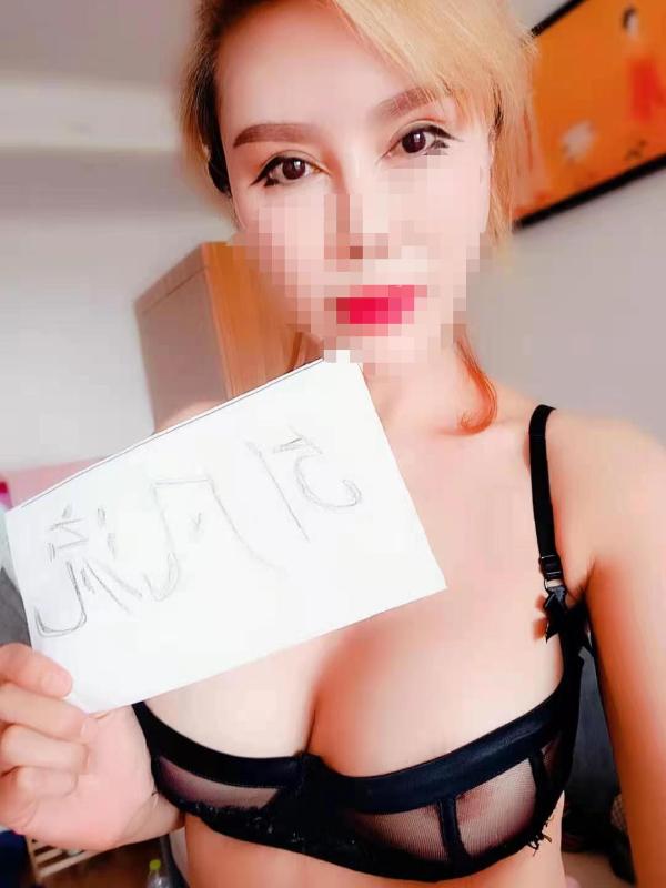 泰华附近大胸妹