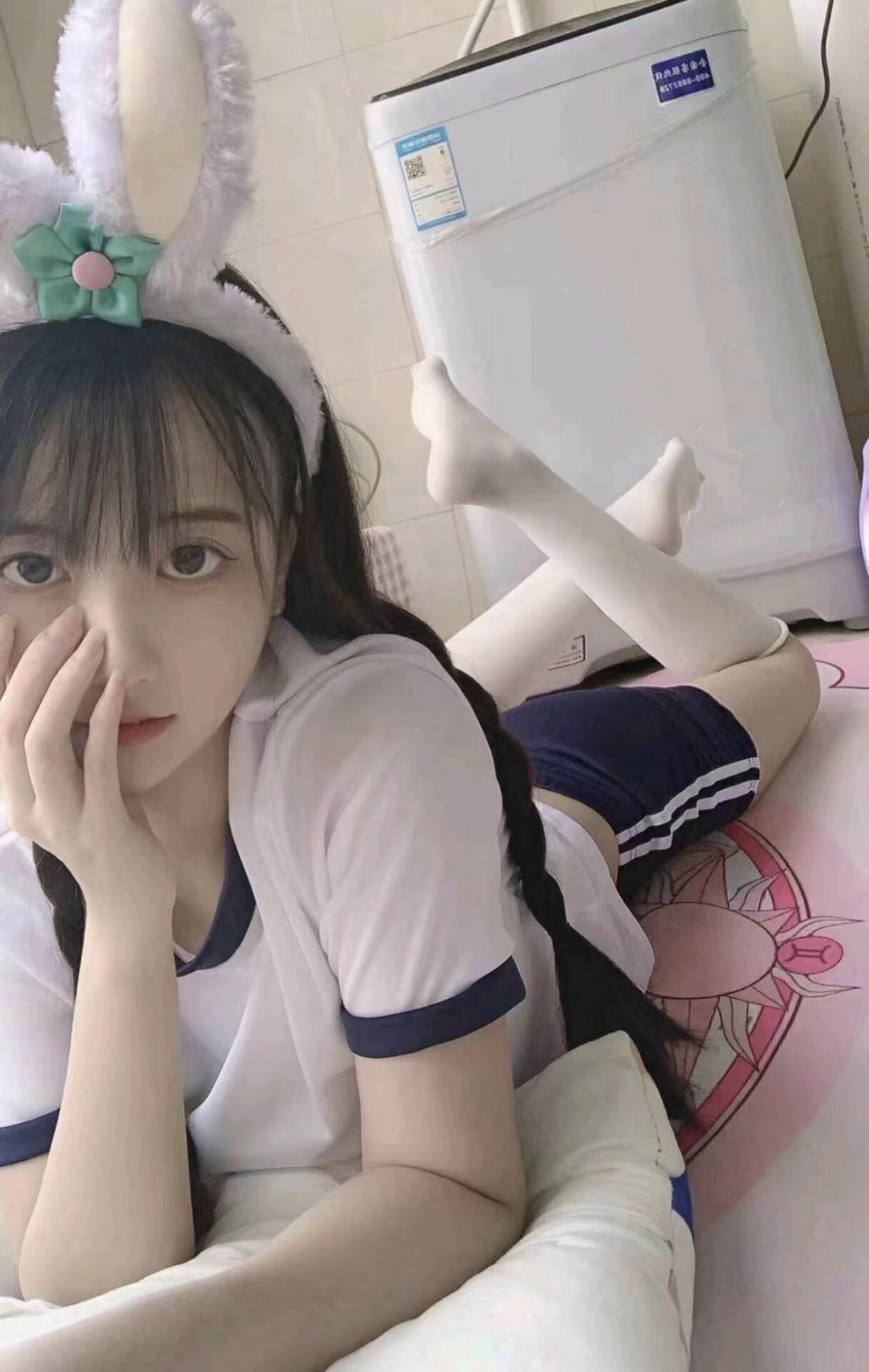 04年小萝莉可三通内射